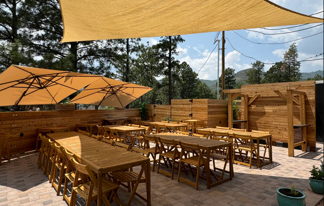 Beef and Leaf Restaurant (3801 Arkansas Ave Ste G, Los Alamos, NM 87544