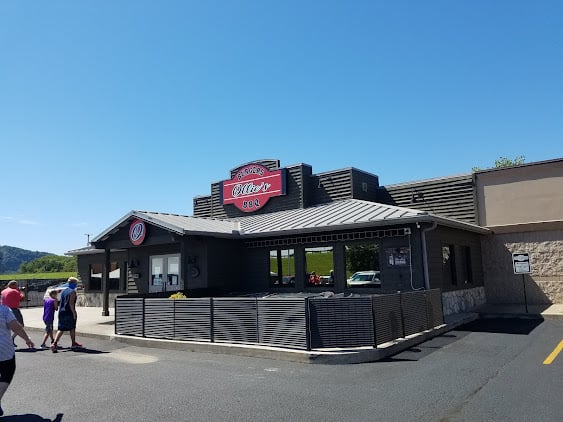 Ollies BBQ 
1619 Chillicothe St 
Portsmouth, Ohio 45662